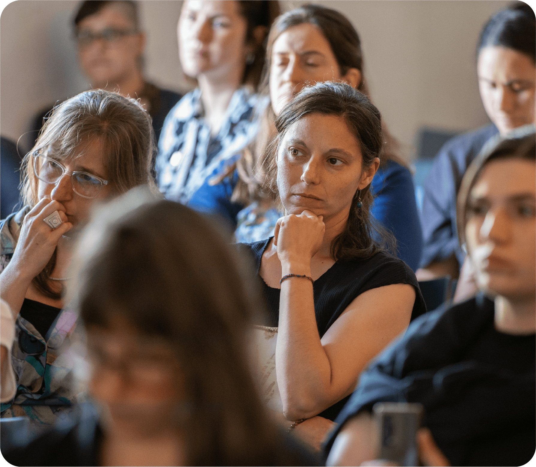 Seminario Adolescencias criando infancias: Hacia la construcción de una mirada específica.